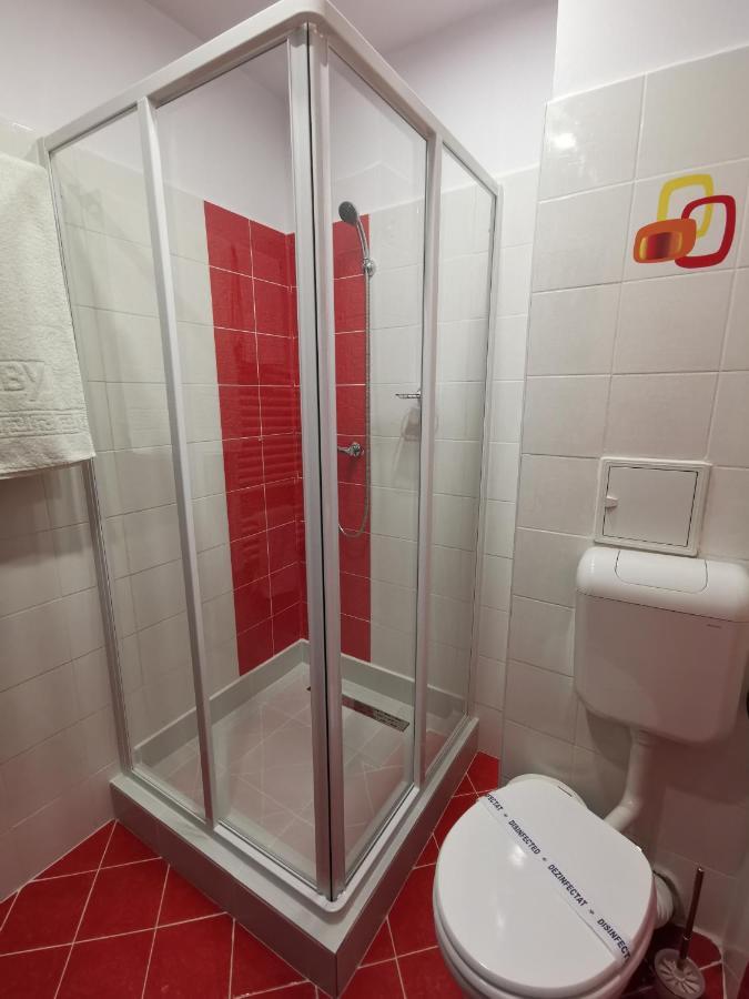 Hotel New Derby كونستانتا المظهر الخارجي الصورة