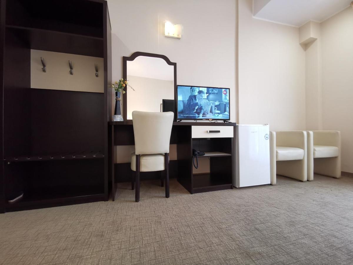 Hotel New Derby كونستانتا المظهر الخارجي الصورة