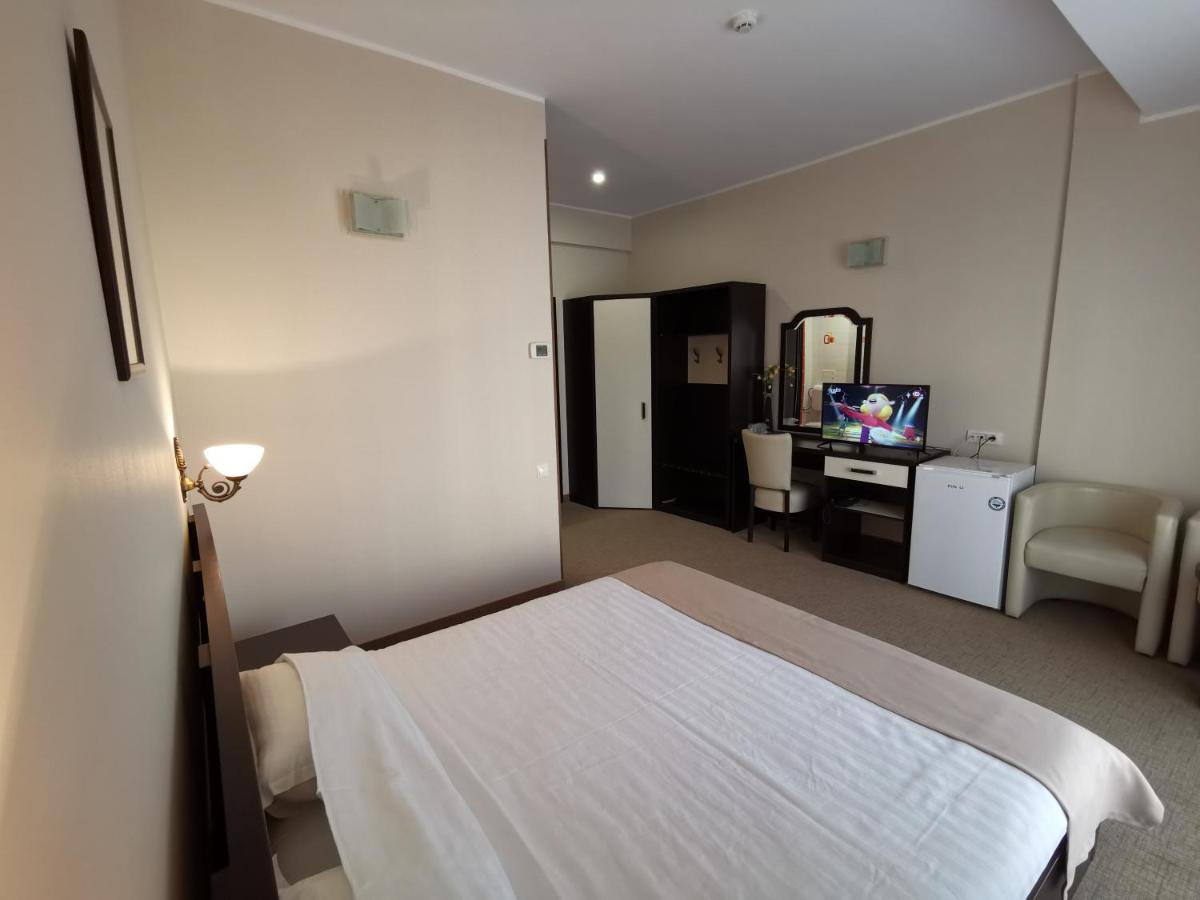 Hotel New Derby كونستانتا المظهر الخارجي الصورة